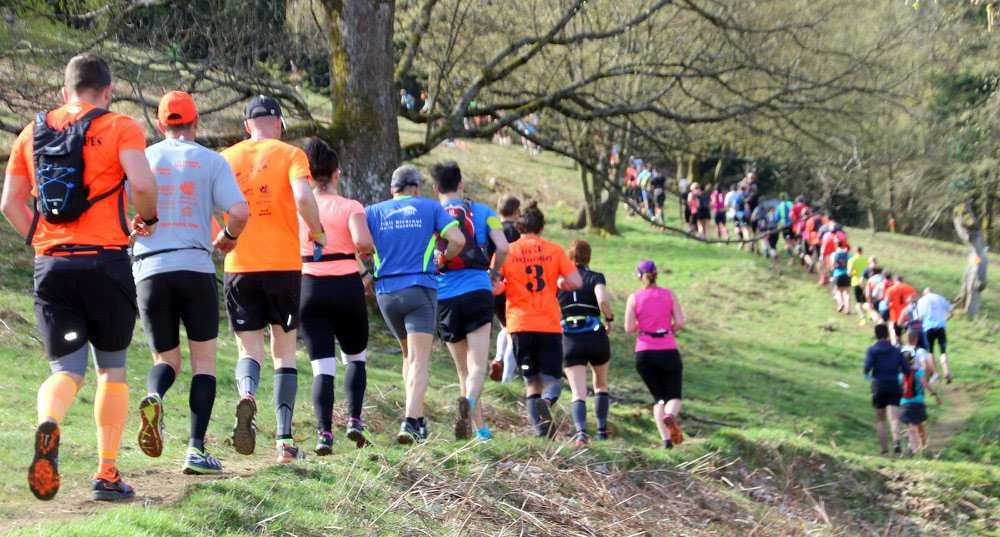 Coureurs du Thur Trail sur les sentiers de Mitzach